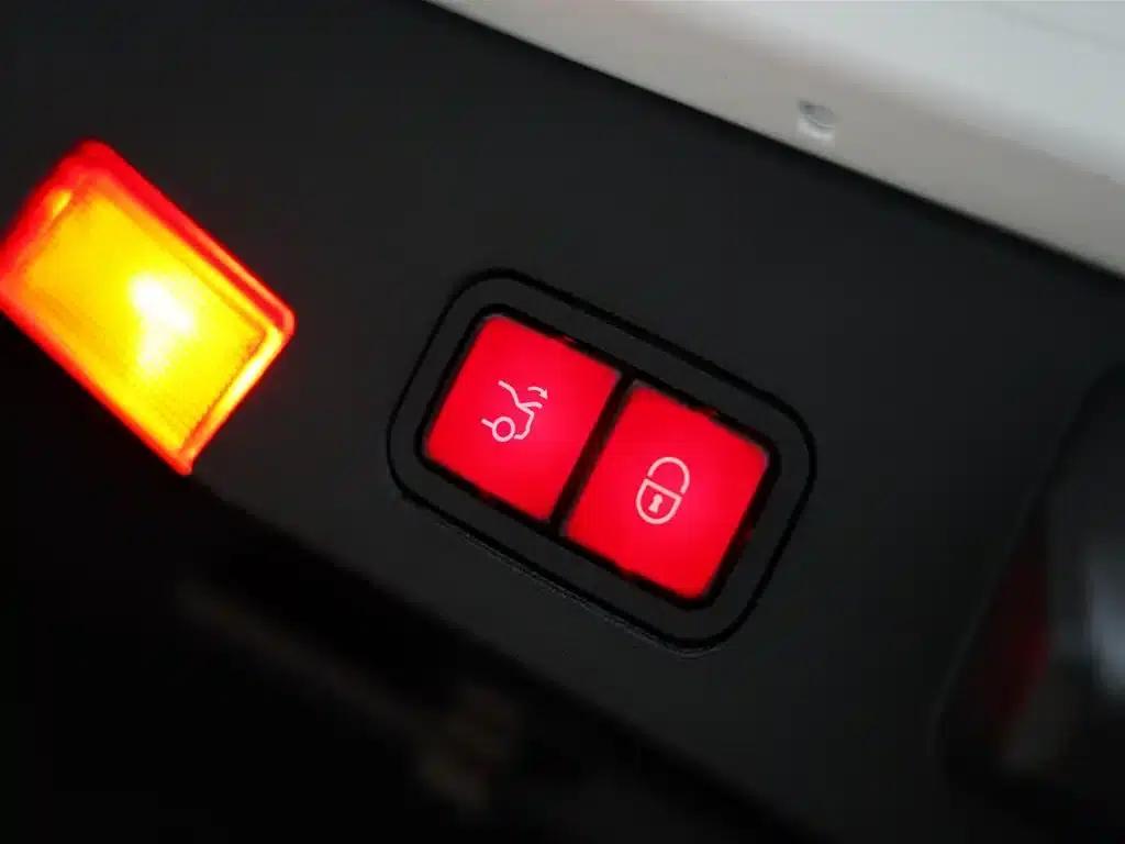 Mercedes-Benz SL-Class 2017 SL 400 — миниатюра 32