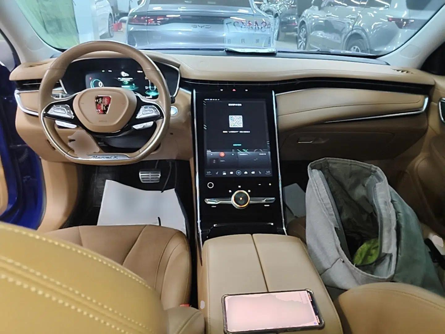 Roewe MARVEL X 2018 All-Wheel-Drive Model — миниатюра 12