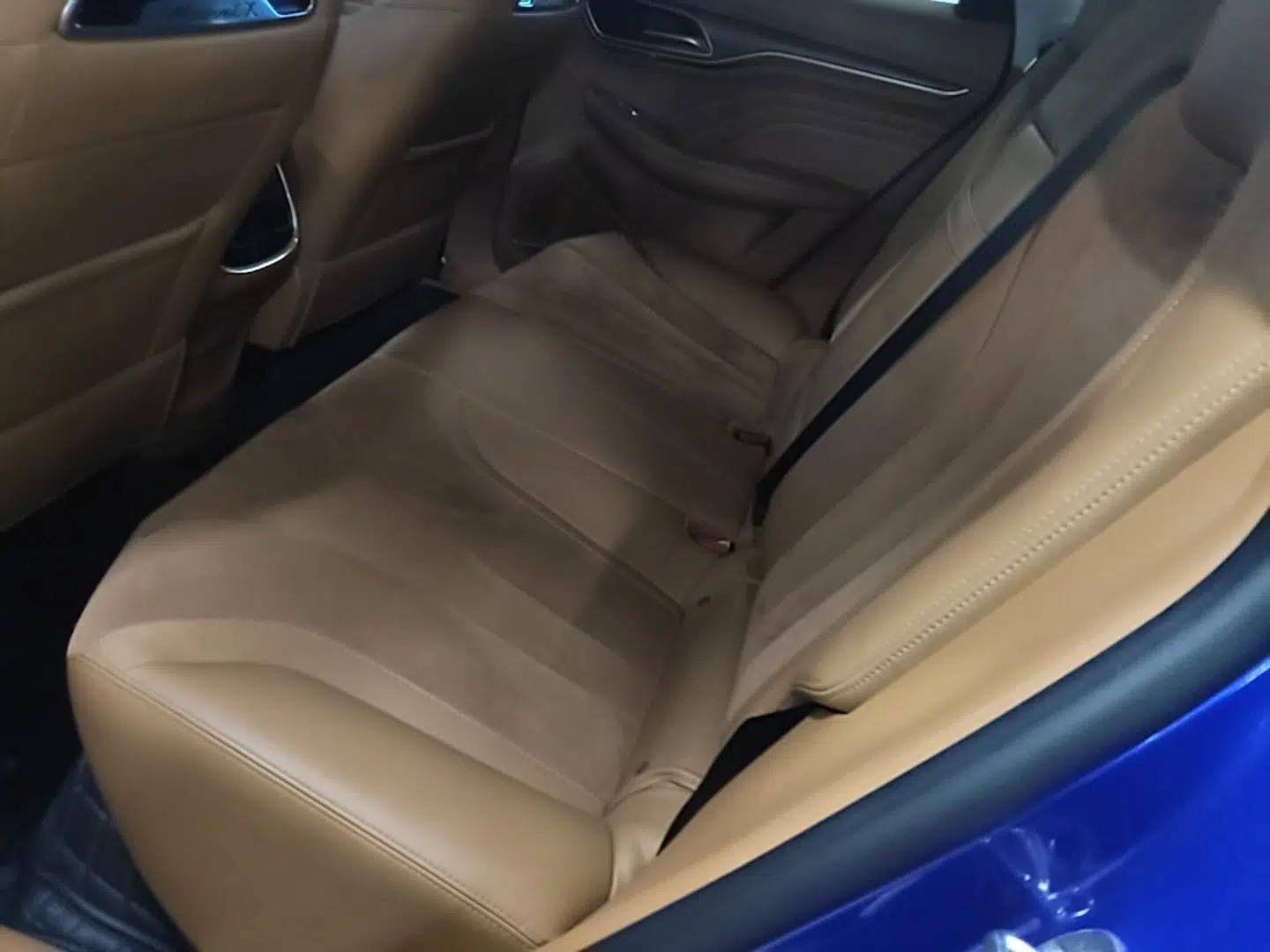 Roewe MARVEL X 2018 All-Wheel-Drive Model — миниатюра 19
