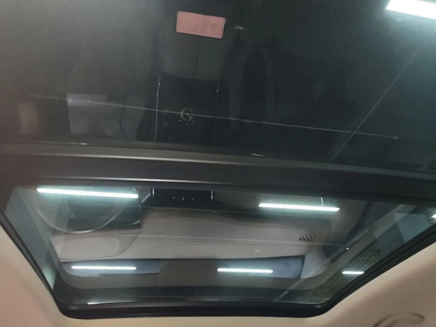 Roewe MARVEL X 2018 All-Wheel-Drive Model — миниатюра 20