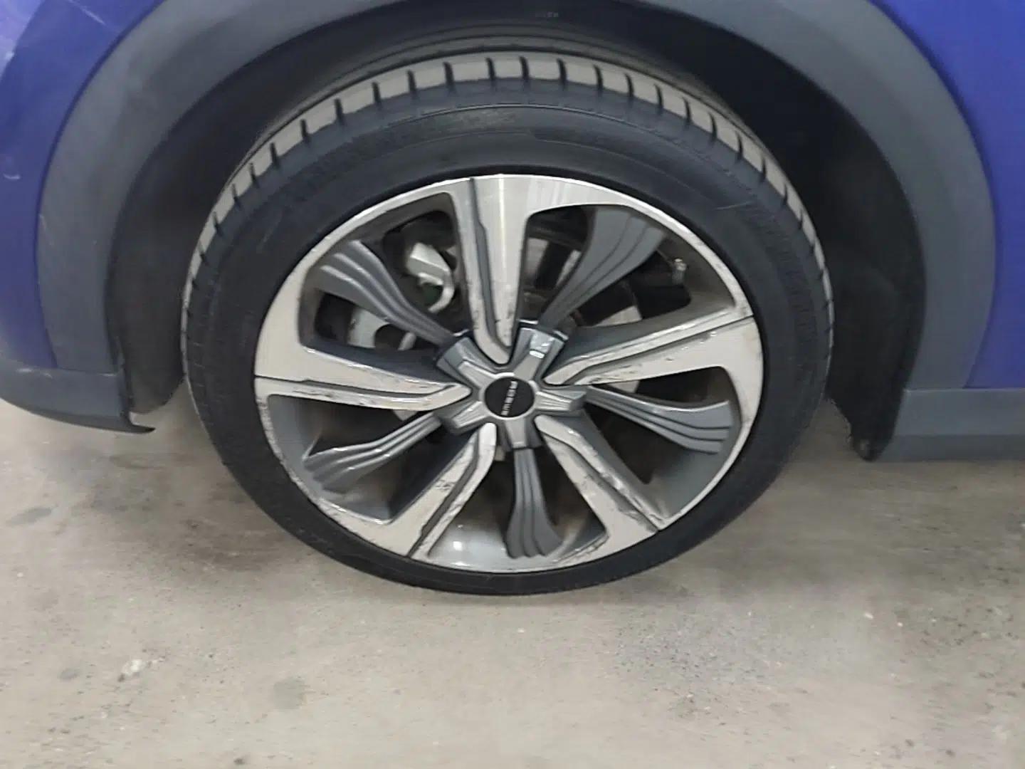 Roewe MARVEL X 2018 All-Wheel-Drive Model — миниатюра 9