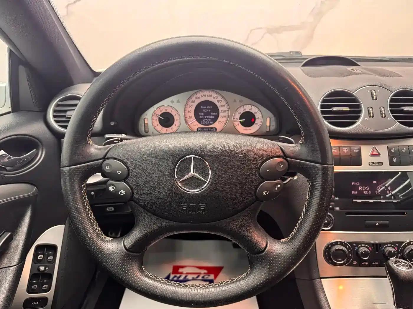 Mercedes-Benz CLK-Class 2006 CLK 280 Coupe — миниатюра 11
