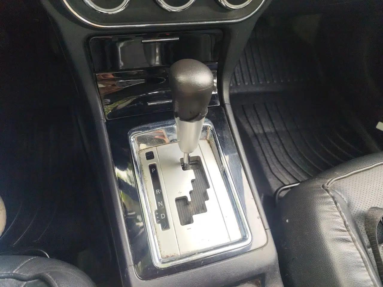 Mitsubishi Lancer EX 2012 Chasing Edition 1.8L CVT Luxury Model — миниатюра 15