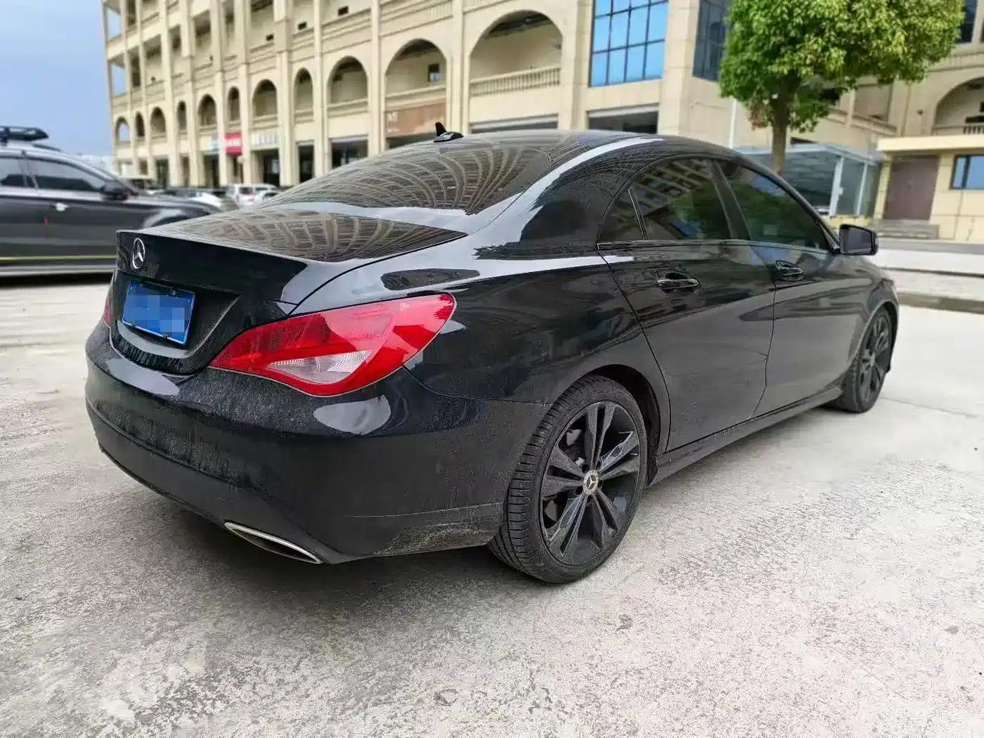Imported Mercedes-Benz CLA 2018 CLA 200 Dynamic — миниатюра 6