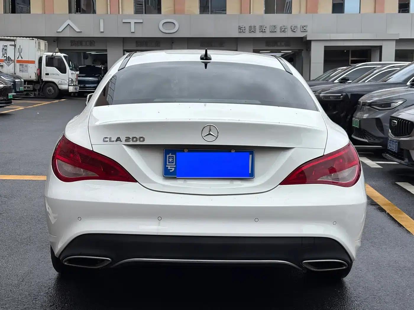 Imported Mercedes-Benz CLA 2018 CLA 200 Dynamic — миниатюра 4
