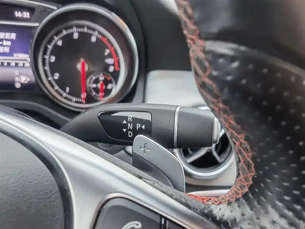 Imported Mercedes-Benz CLA 2017 CLA 220 4MATIC — миниатюра 13