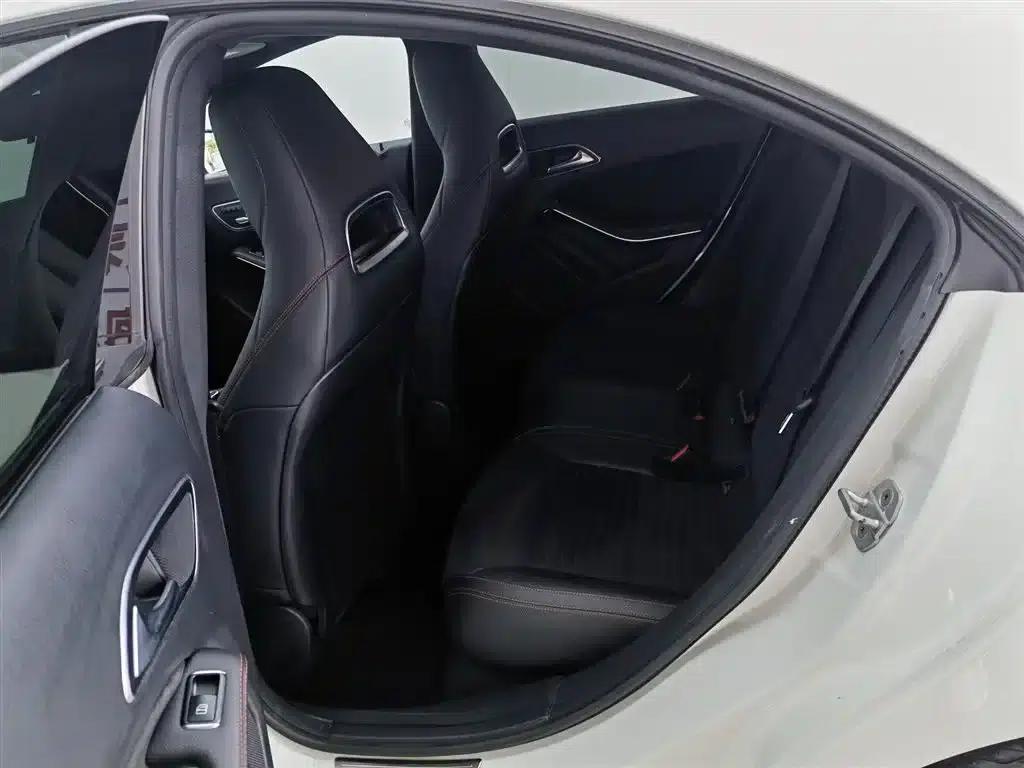 Imported Mercedes-Benz CLA 2017 CLA 220 4MATIC — миниатюра 15