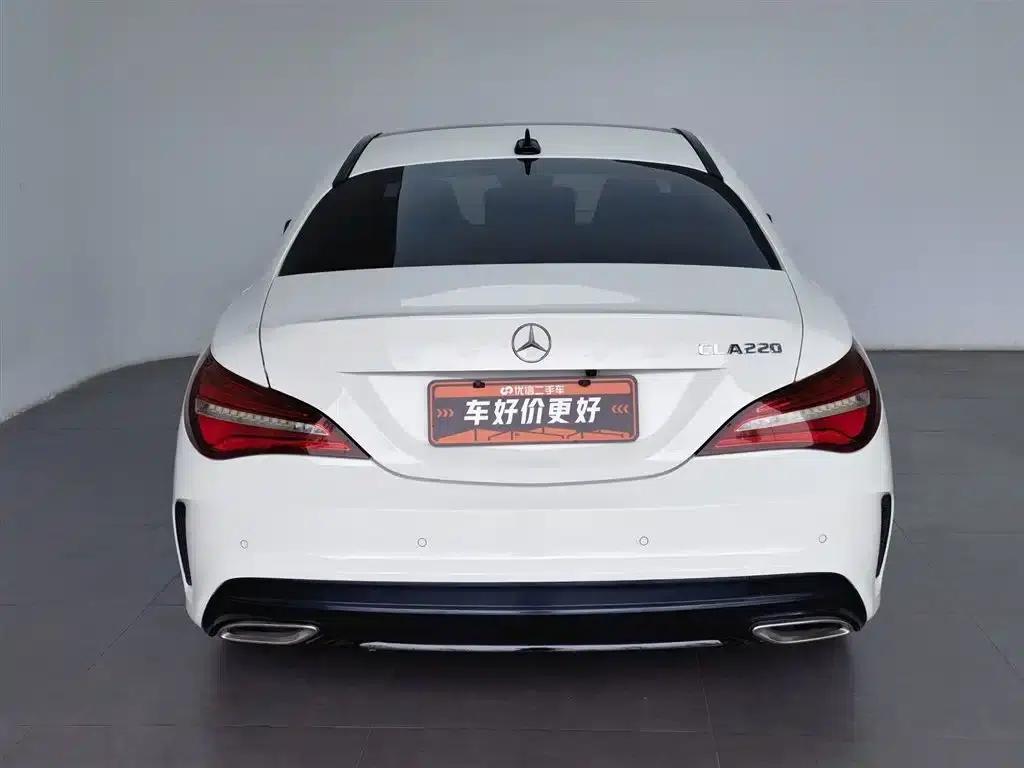 Imported Mercedes-Benz CLA 2017 CLA 220 4MATIC — миниатюра 4