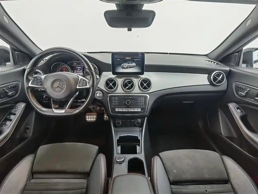 Imported Mercedes-Benz CLA 2017 CLA 220 4MATIC — миниатюра 5