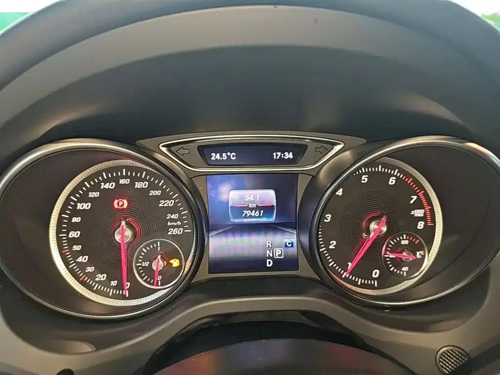 Imported Mercedes-Benz CLA 2018 CLA 220 4MATIC — миниатюра 12