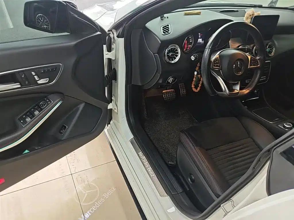 Imported Mercedes-Benz CLA 2018 CLA 220 4MATIC — миниатюра 16