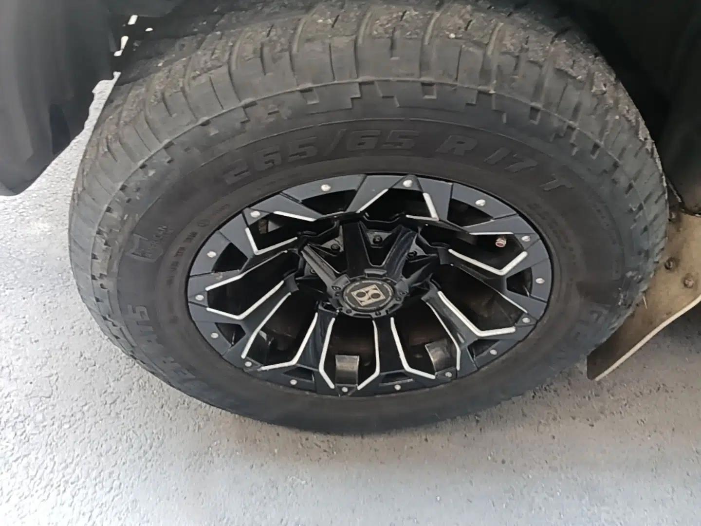 Mitsubishi Pajero Sport 2013 3.0L Automatic 4x4 Executive Edition — миниатюра 8
