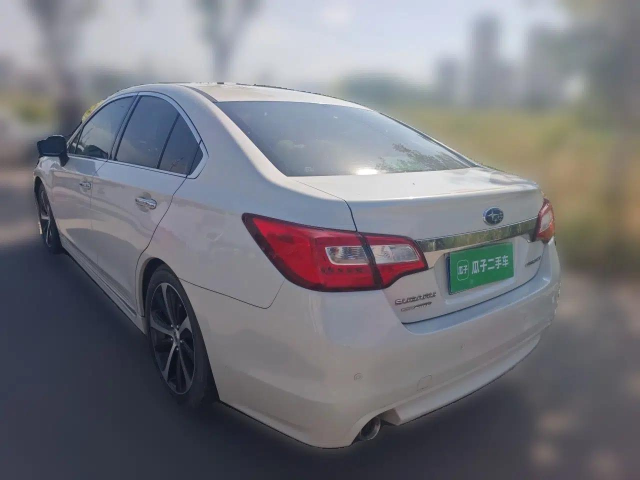 Subaru Legacy 2016 2.5i All-Wheel-Drive Glory Edition — миниатюра 4