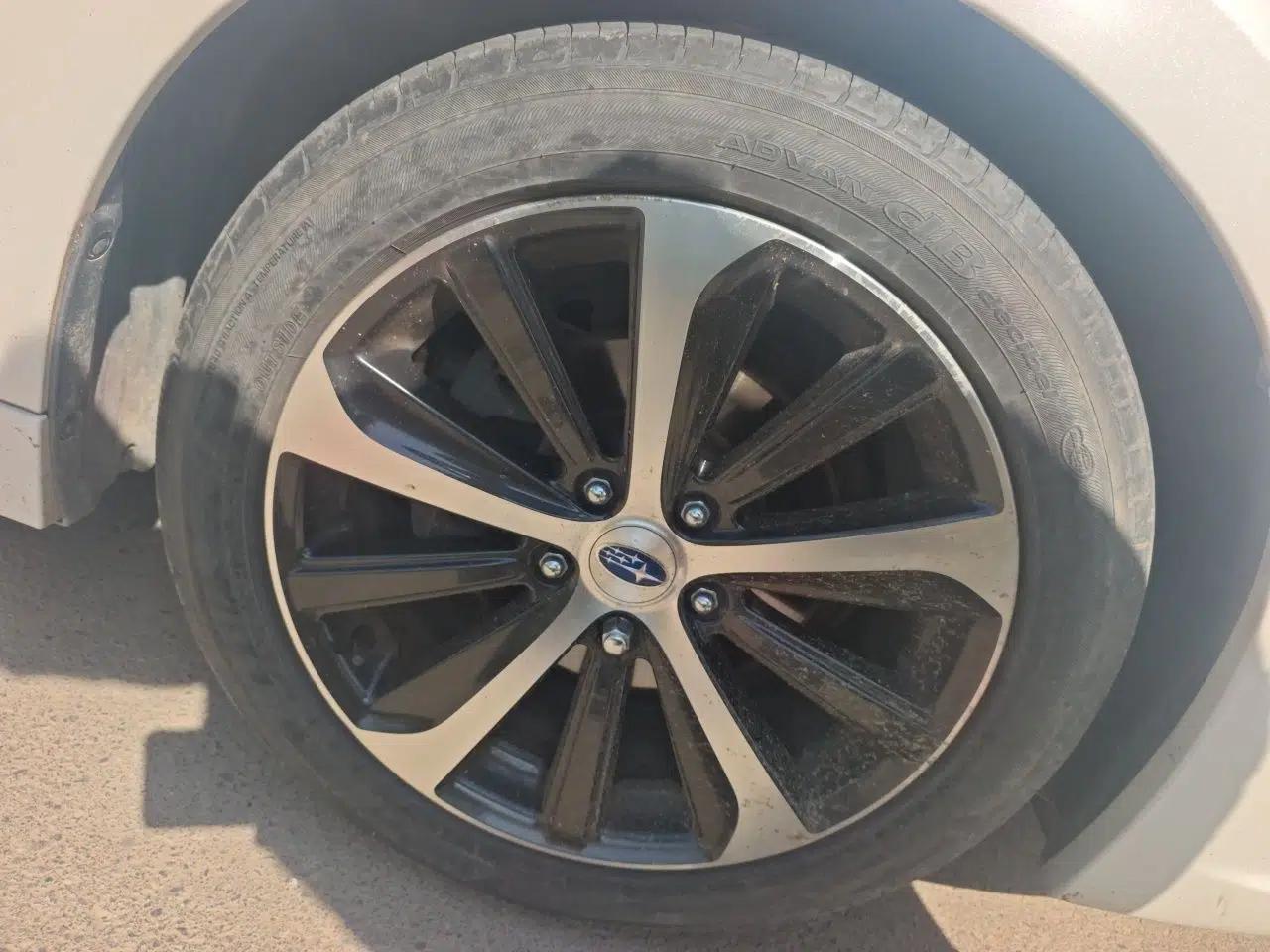 Subaru Legacy 2016 2.5i All-Wheel-Drive Glory Edition — миниатюра 8