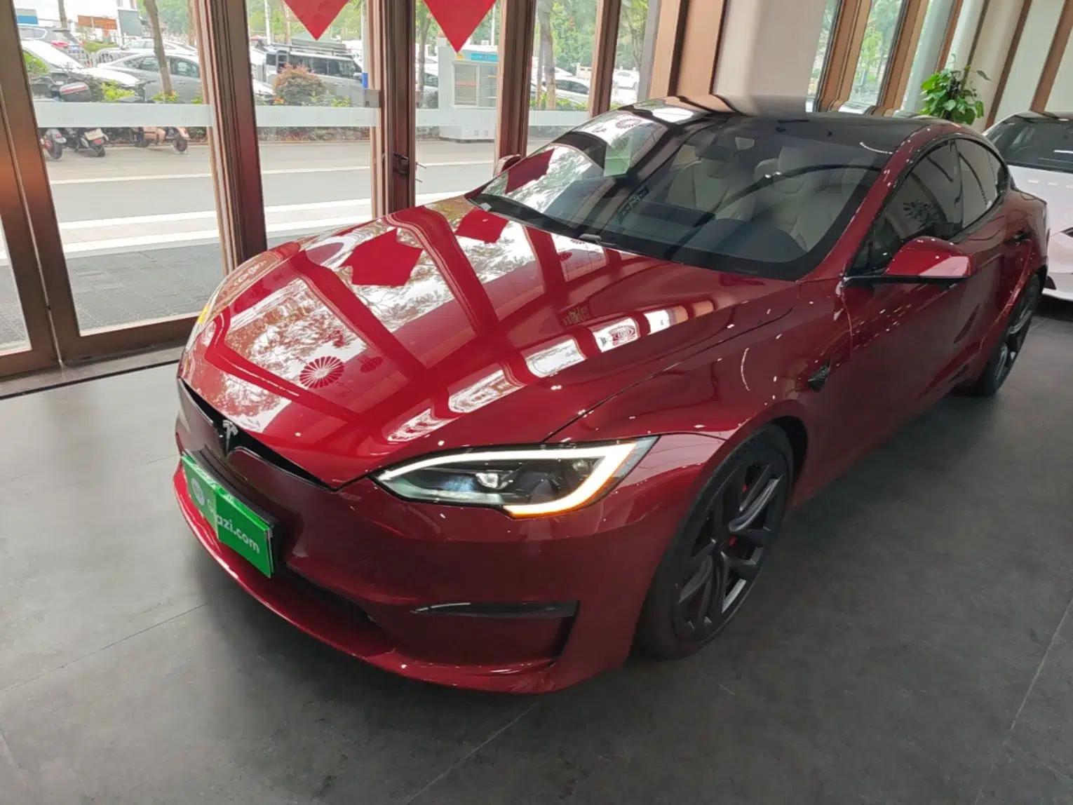Tesla Model S 2023 Three-Motor All-Wheel-Drive Plaid Version — миниатюра 1