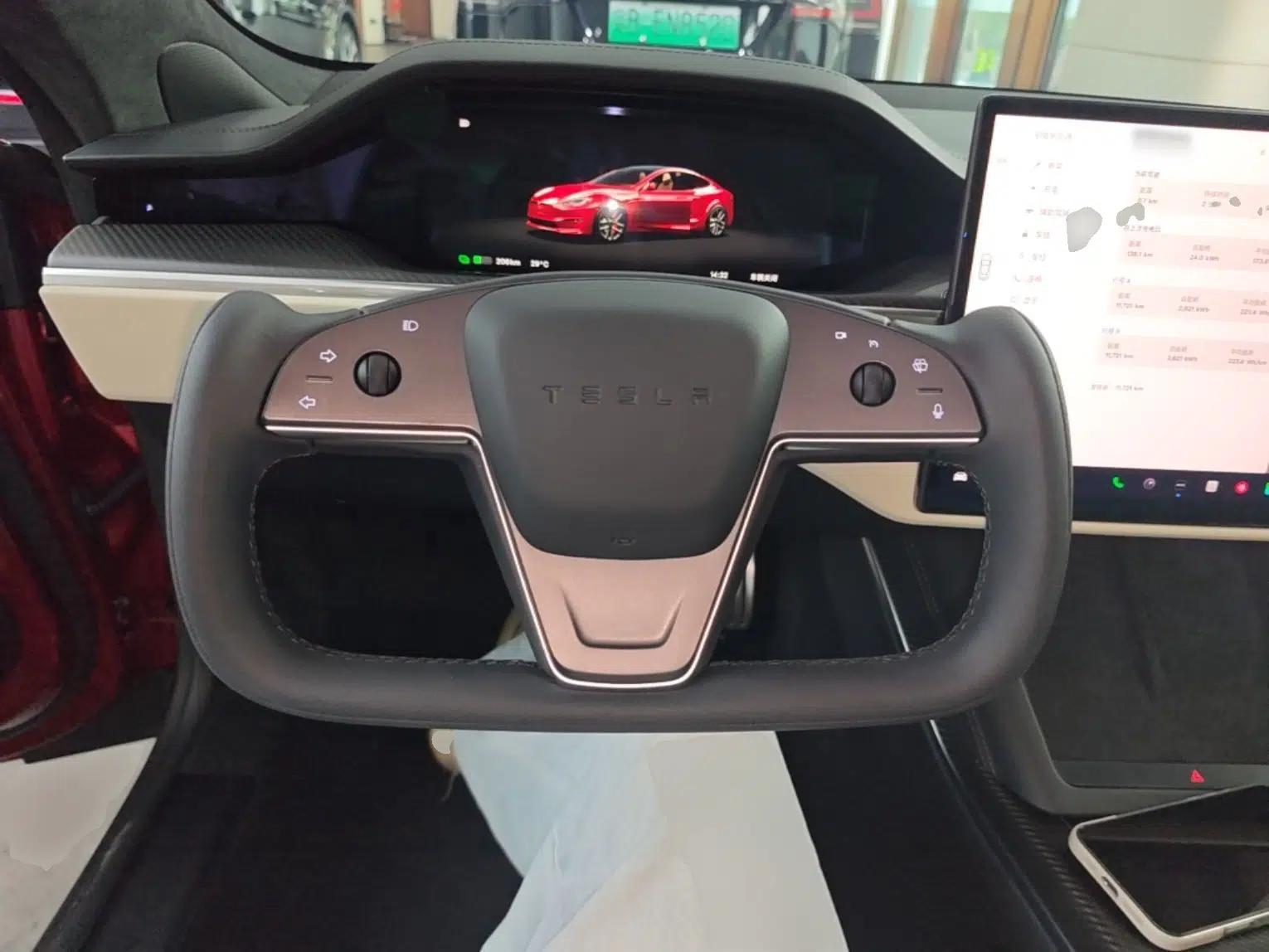 Tesla Model S 2023 Three-Motor All-Wheel-Drive Plaid Version — миниатюра 13