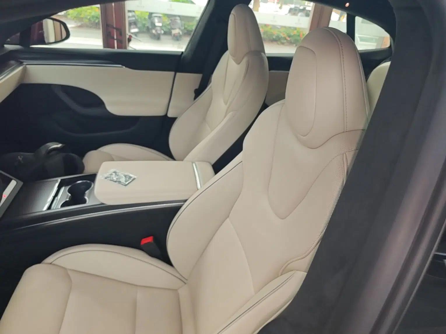 Tesla Model S 2023 Three-Motor All-Wheel-Drive Plaid Version — миниатюра 18