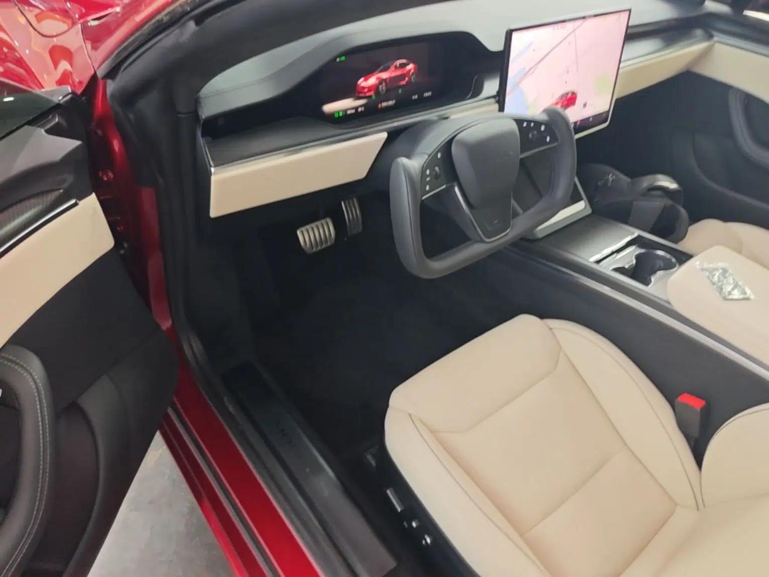 Tesla Model S 2023 Three-Motor All-Wheel-Drive Plaid Version — миниатюра 19