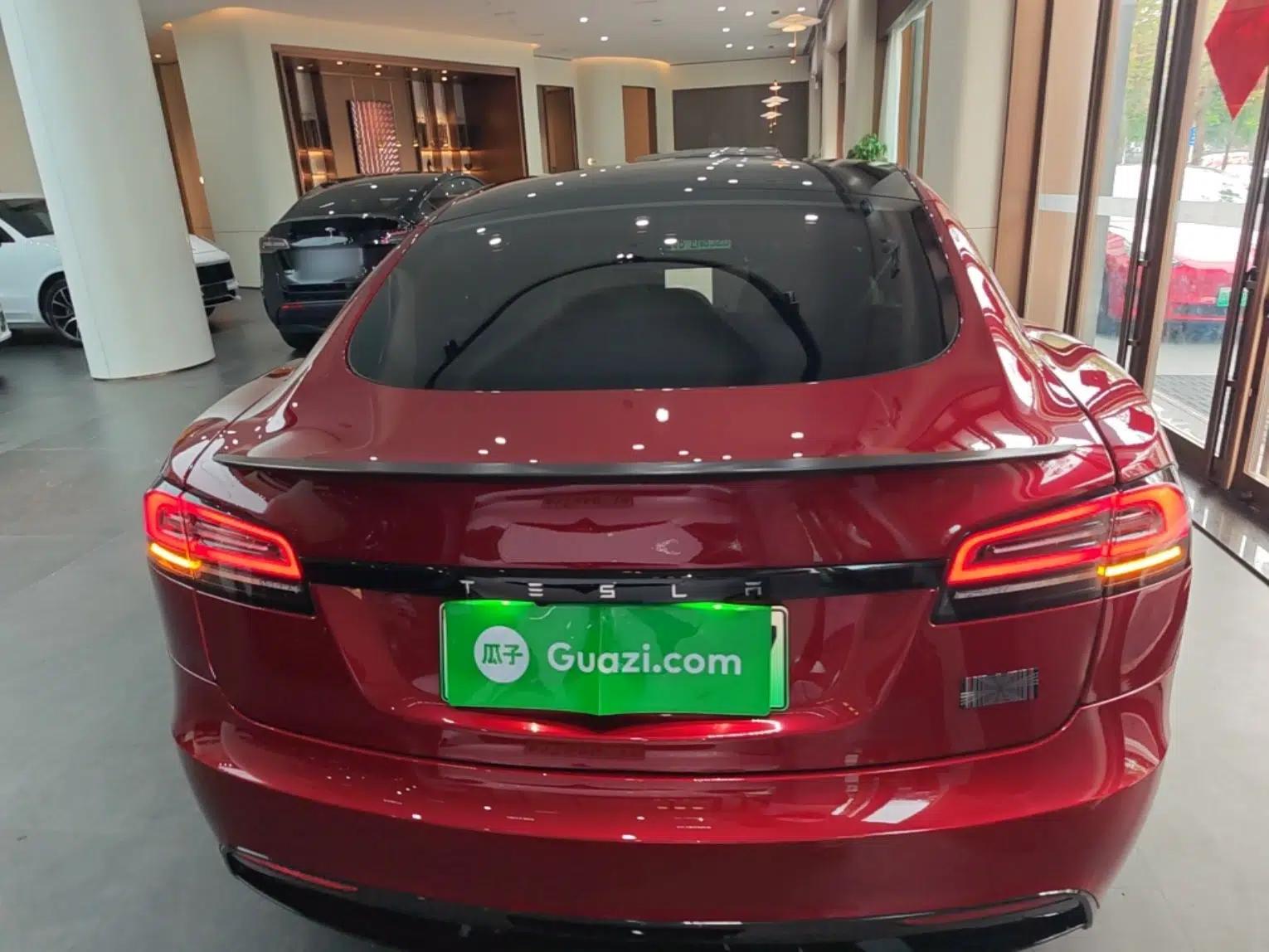 Tesla Model S 2023 Three-Motor All-Wheel-Drive Plaid Version — миниатюра 3