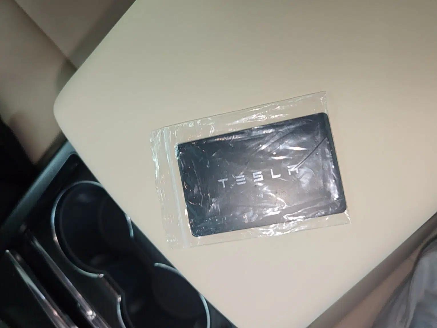Tesla Model S 2023 Three-Motor All-Wheel-Drive Plaid Version — миниатюра 23