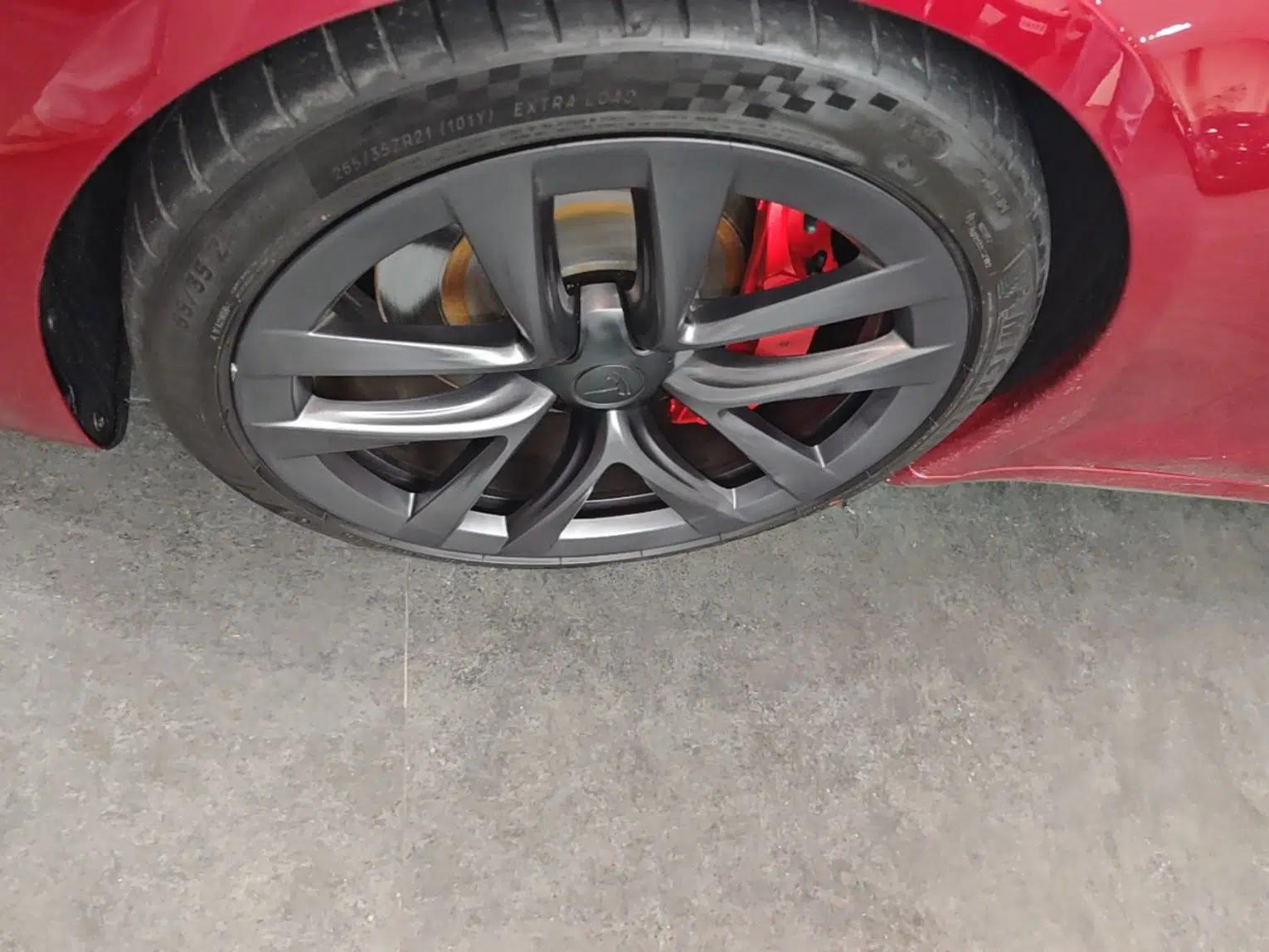 Tesla Model S 2023 Three-Motor All-Wheel-Drive Plaid Version — миниатюра 9