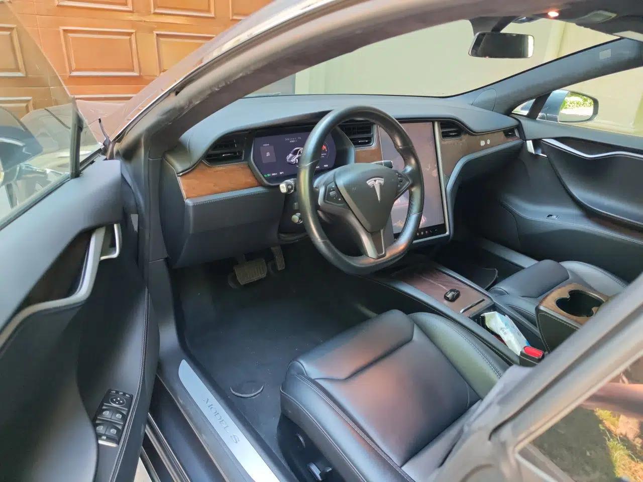 Tesla Model S 2017 S 100D Long Range Edition — миниатюра 17