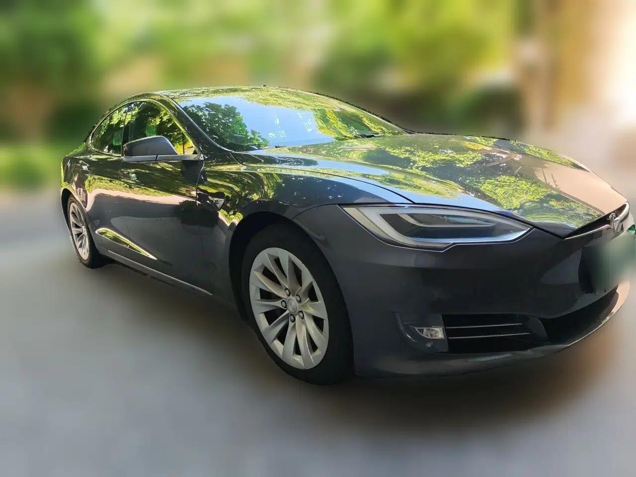 Tesla Model S 2017 S 100D Long Range Edition — миниатюра 3