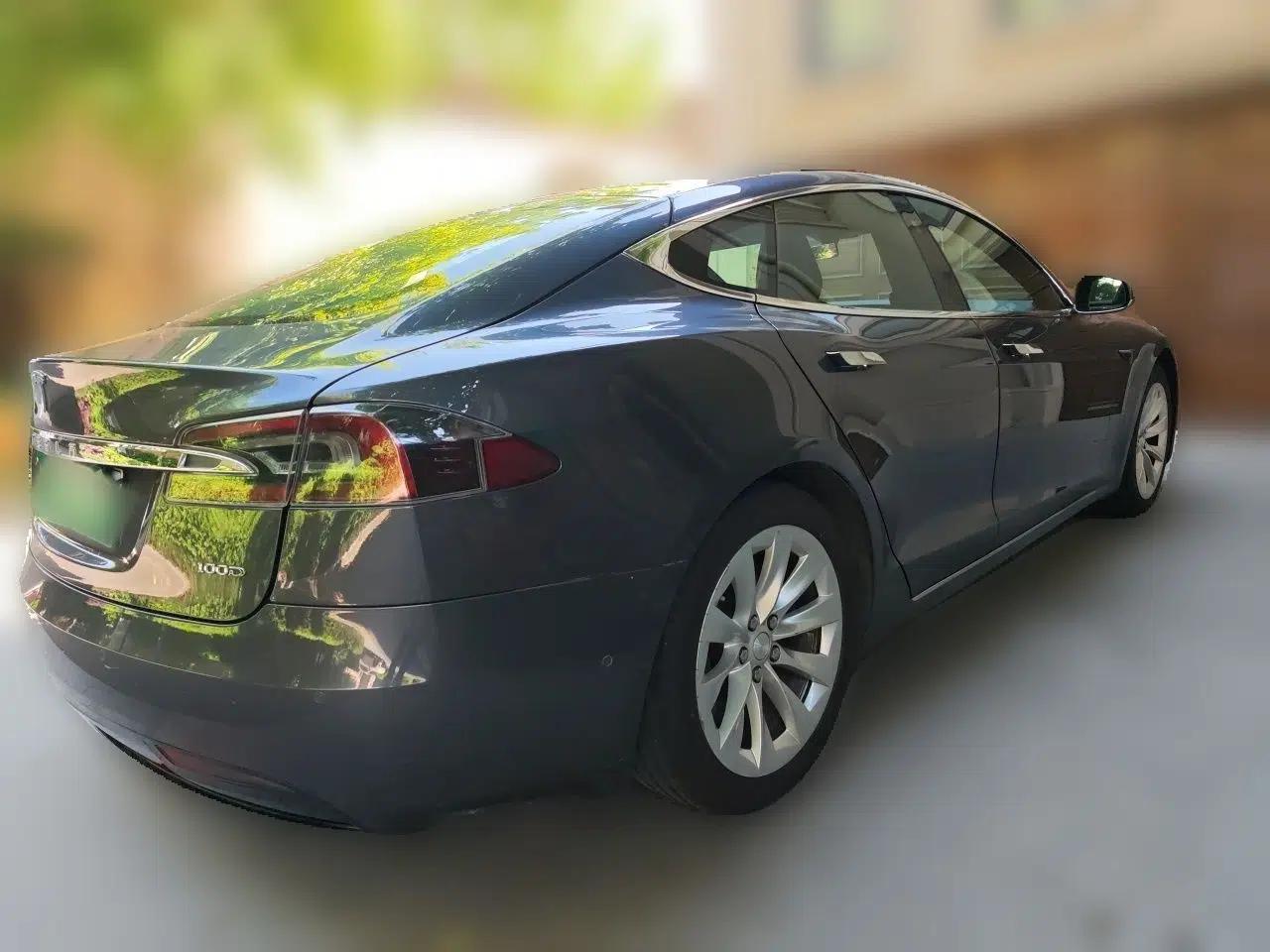 Tesla Model S 2017 S 100D Long Range Edition — миниатюра 6