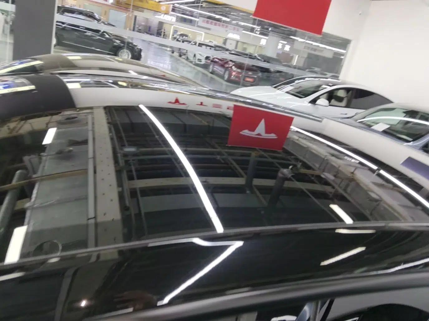 Tesla Model Y L 2025 Model Long-Range All-Wheel-Drive Version — миниатюра 11