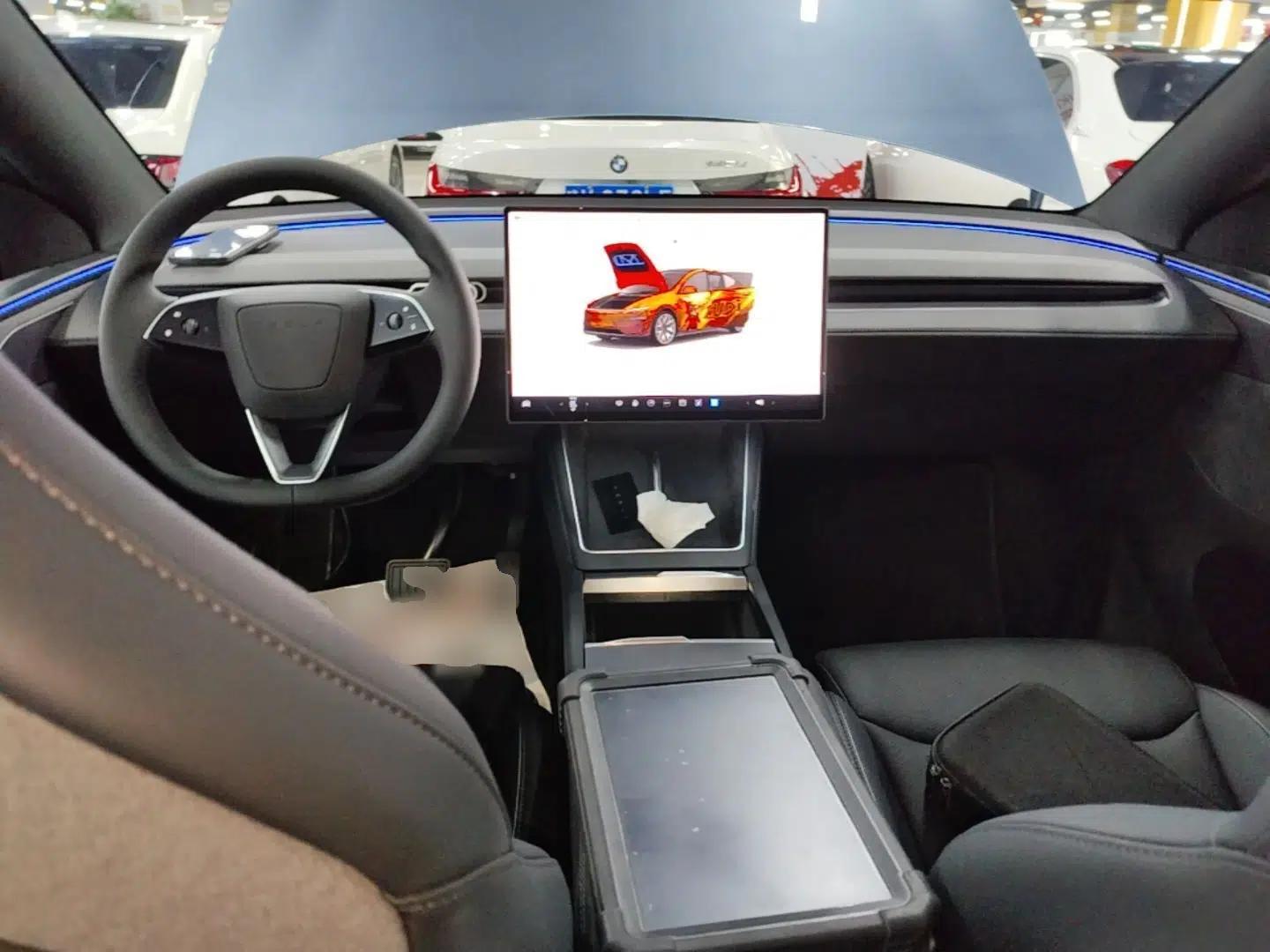 Tesla Model Y L 2025 Model Long-Range All-Wheel-Drive Version — миниатюра 12