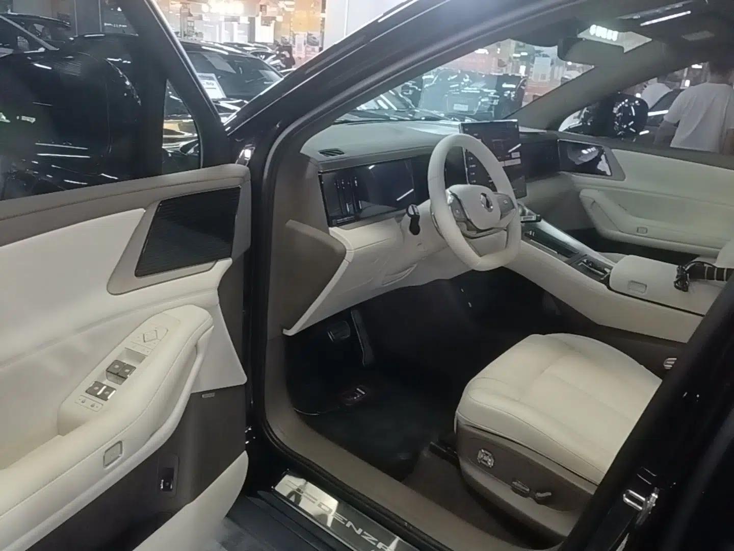 Denza N8L 2025 Model Zunrong Model — миниатюра 19