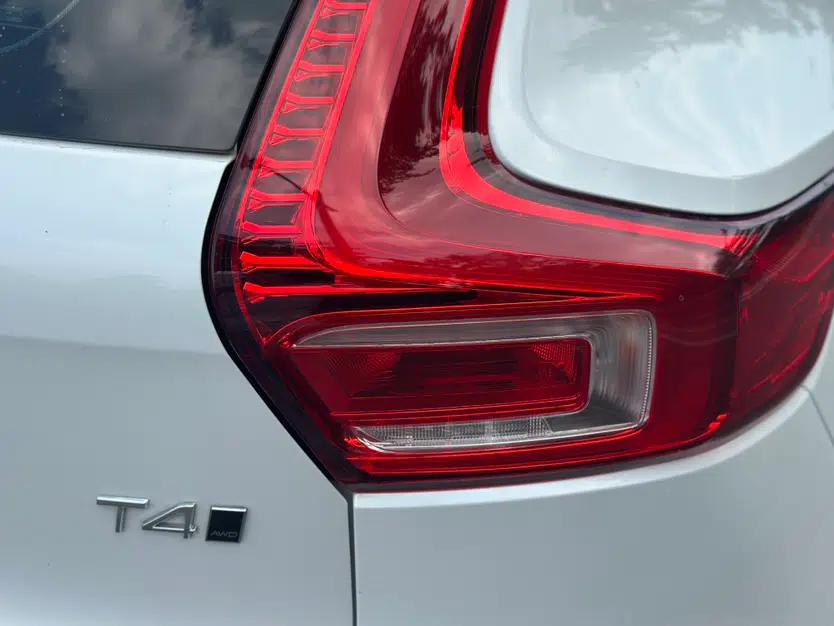 Volvo XC40 2021 T4 Four-Wheel Drive Smart Luxury Edition — миниатюра 13