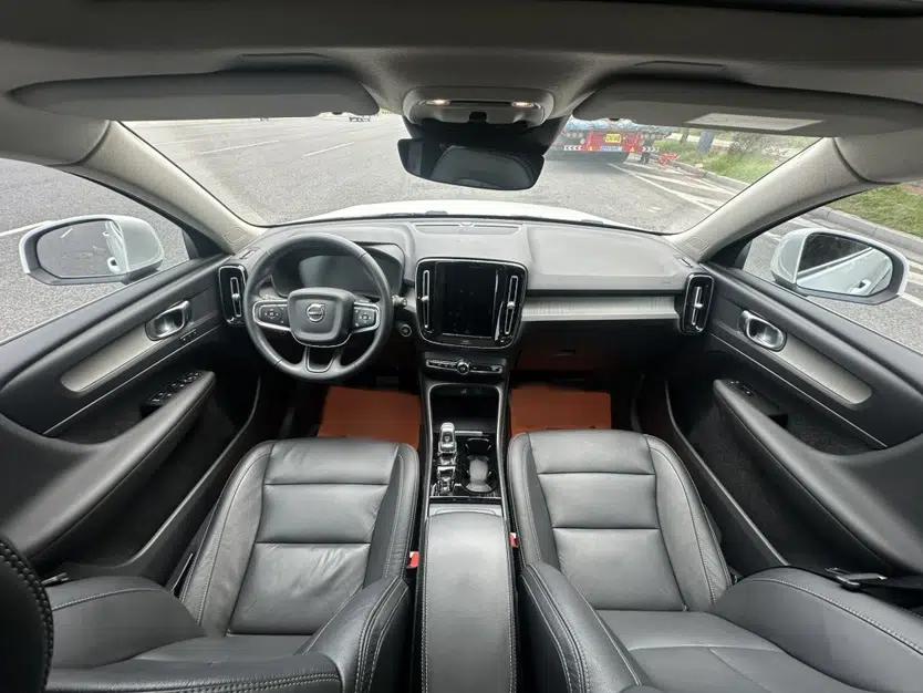 Volvo XC40 2021 T4 Four-Wheel Drive Smart Luxury Edition — миниатюра 23