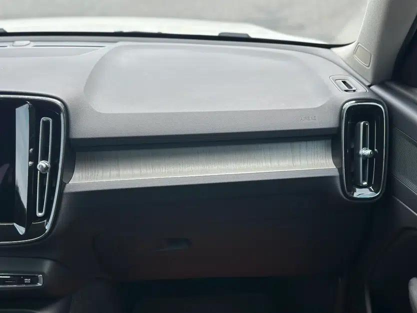Volvo XC40 2021 T4 Four-Wheel Drive Smart Luxury Edition — миниатюра 25