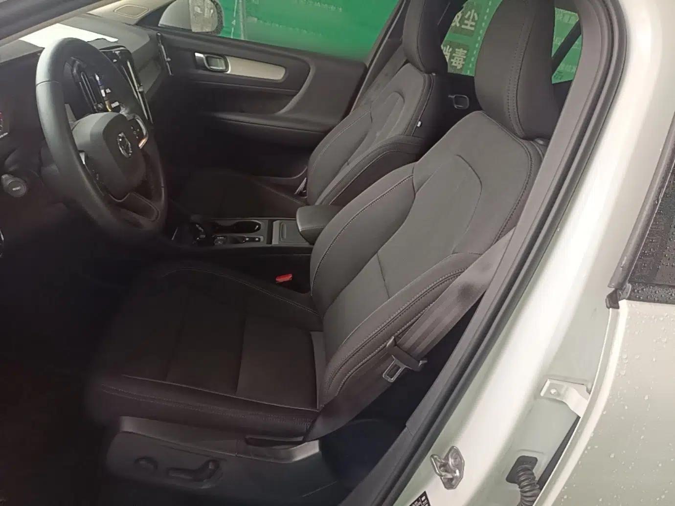 Volvo XC40 2022 T4 Four-Wheel Drive Smart & Stylish Edition — миниатюра 18