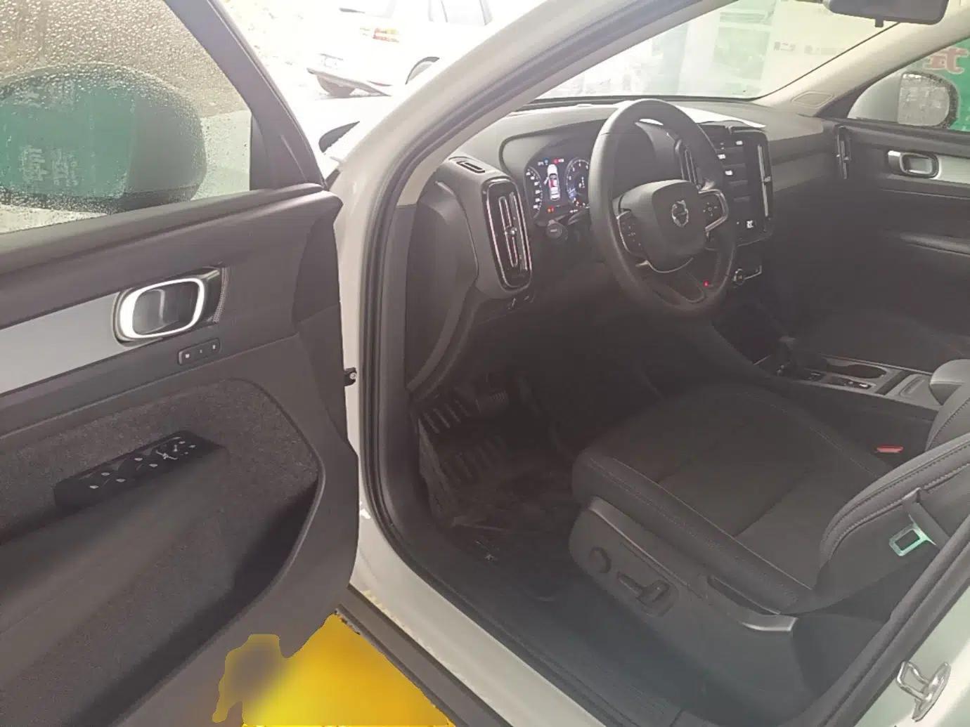 Volvo XC40 2022 T4 Four-Wheel Drive Smart & Stylish Edition — миниатюра 19