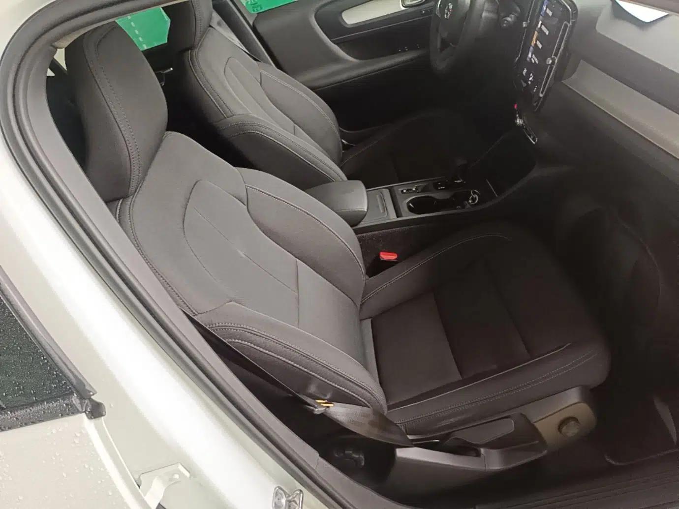 Volvo XC40 2022 T4 Four-Wheel Drive Smart & Stylish Edition — миниатюра 23