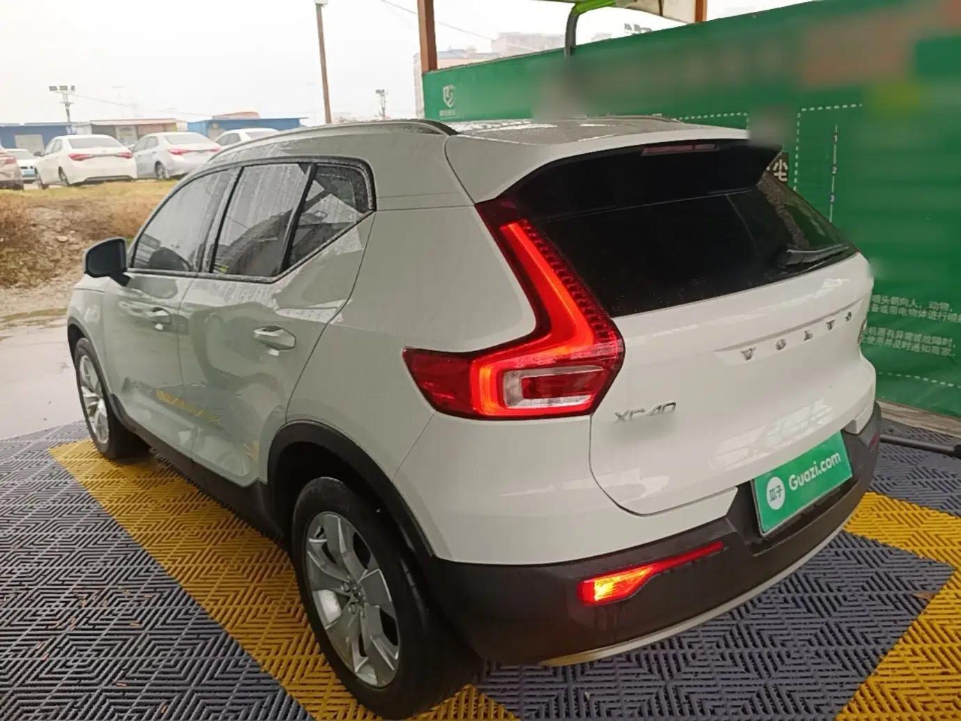 Volvo XC40 2022 T4 Four-Wheel Drive Smart & Stylish Edition — миниатюра 4