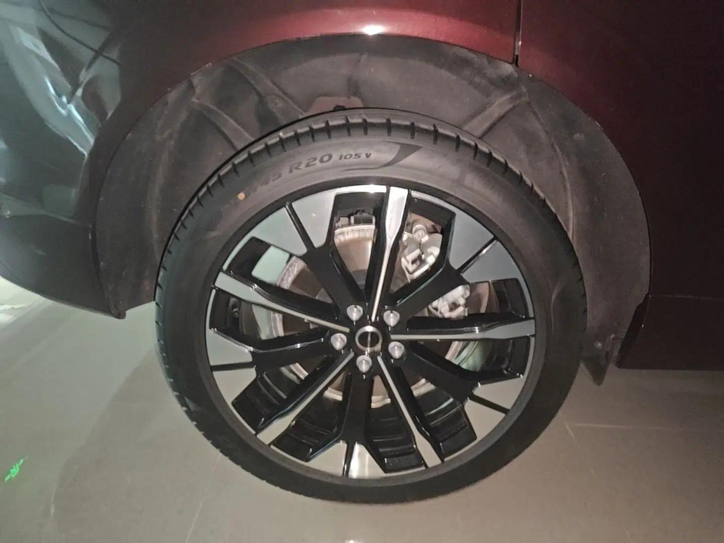 Volvo XC60 New Energy 2026 Model Plug-in Hybrid Long-Range Four-Wheel Drive Zhiyuan Luxury Edition — миниатюра 10