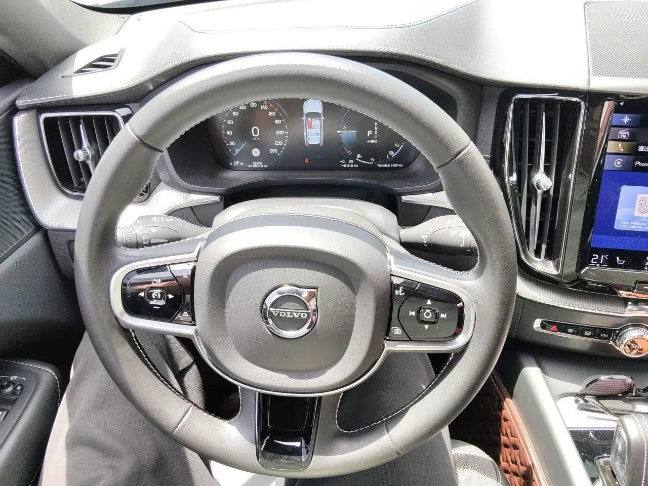 Volvo XC60 New Energy 2021 T8 E-Drive Hybrid Smart & Dynamic Edition — миниатюра 11