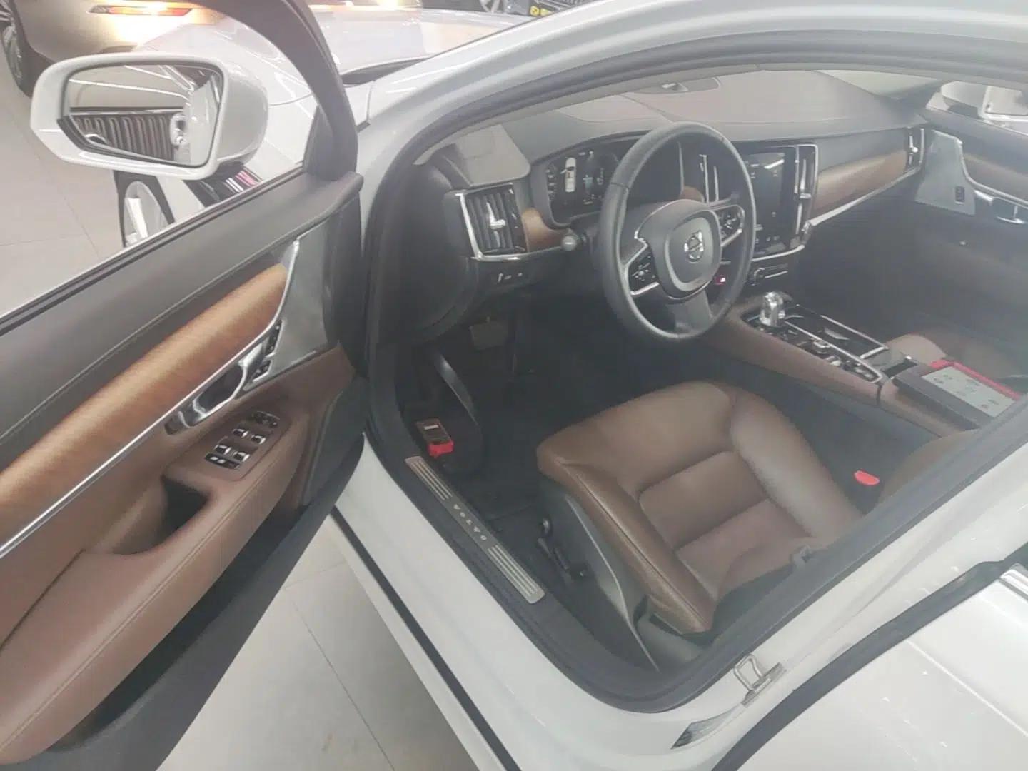Volvo S90 New Energy 2019 T8 E-Drive Hybrid Intelligent Luxury Version China V Standard — миниатюра 19