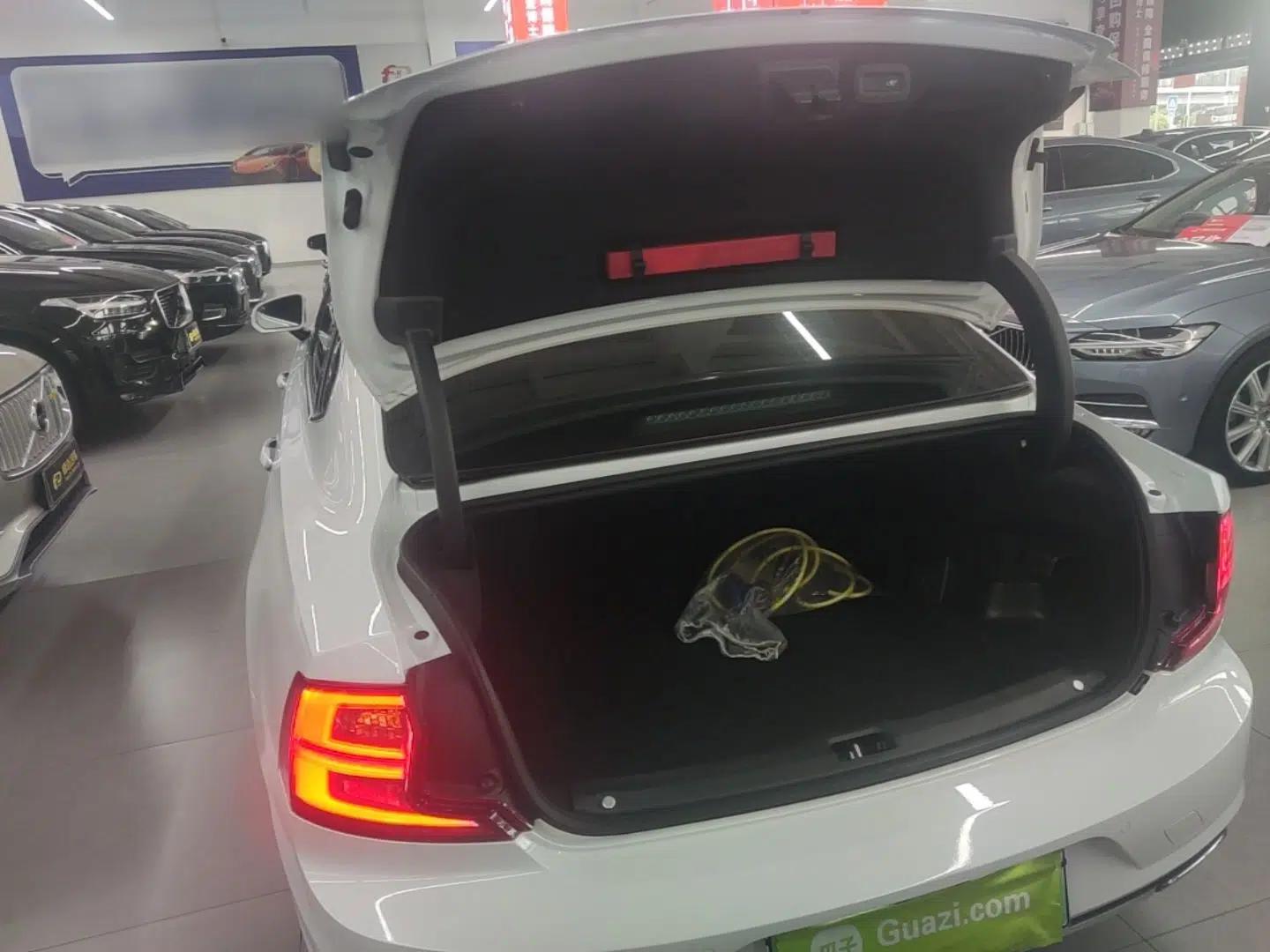 Volvo S90 New Energy 2019 T8 E-Drive Hybrid Intelligent Luxury Version China V Standard — миниатюра 22