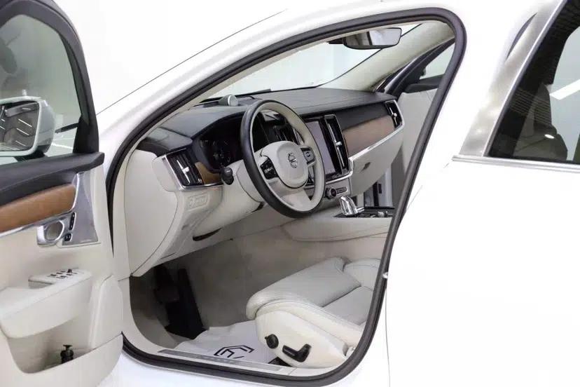 Volvo S90 New Energy 2019 T8 E-Drive Hybrid Honor Edition 3 Seats China VI Standard — миниатюра 9