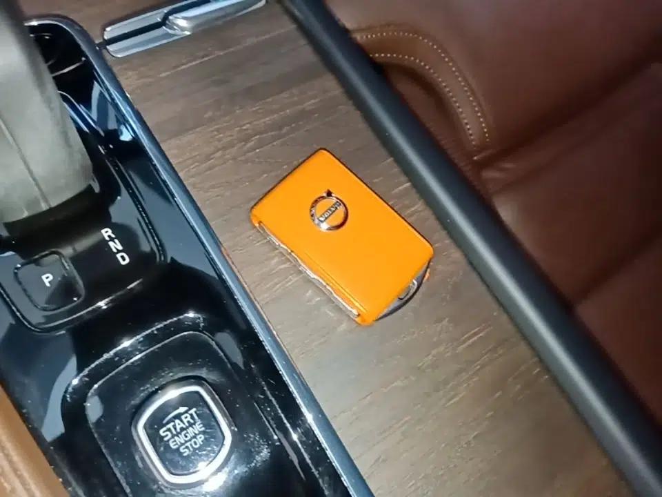 Volvo V90 2022 Cross Country B5 AWD Prestige Edition — миниатюра 12