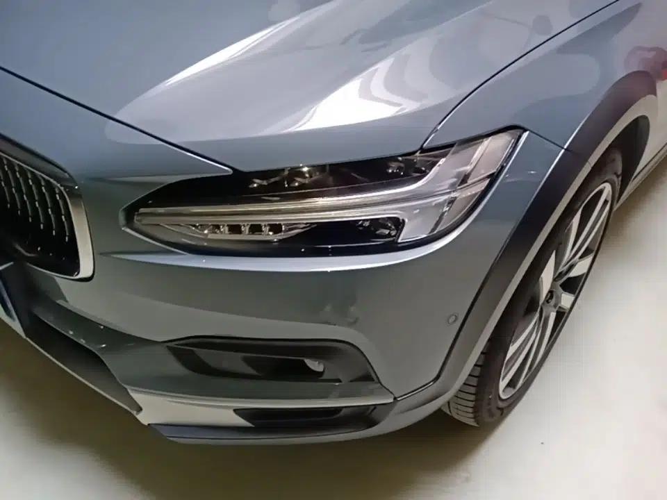 Volvo V90 2022 Cross Country B5 AWD Prestige Edition — миниатюра 9