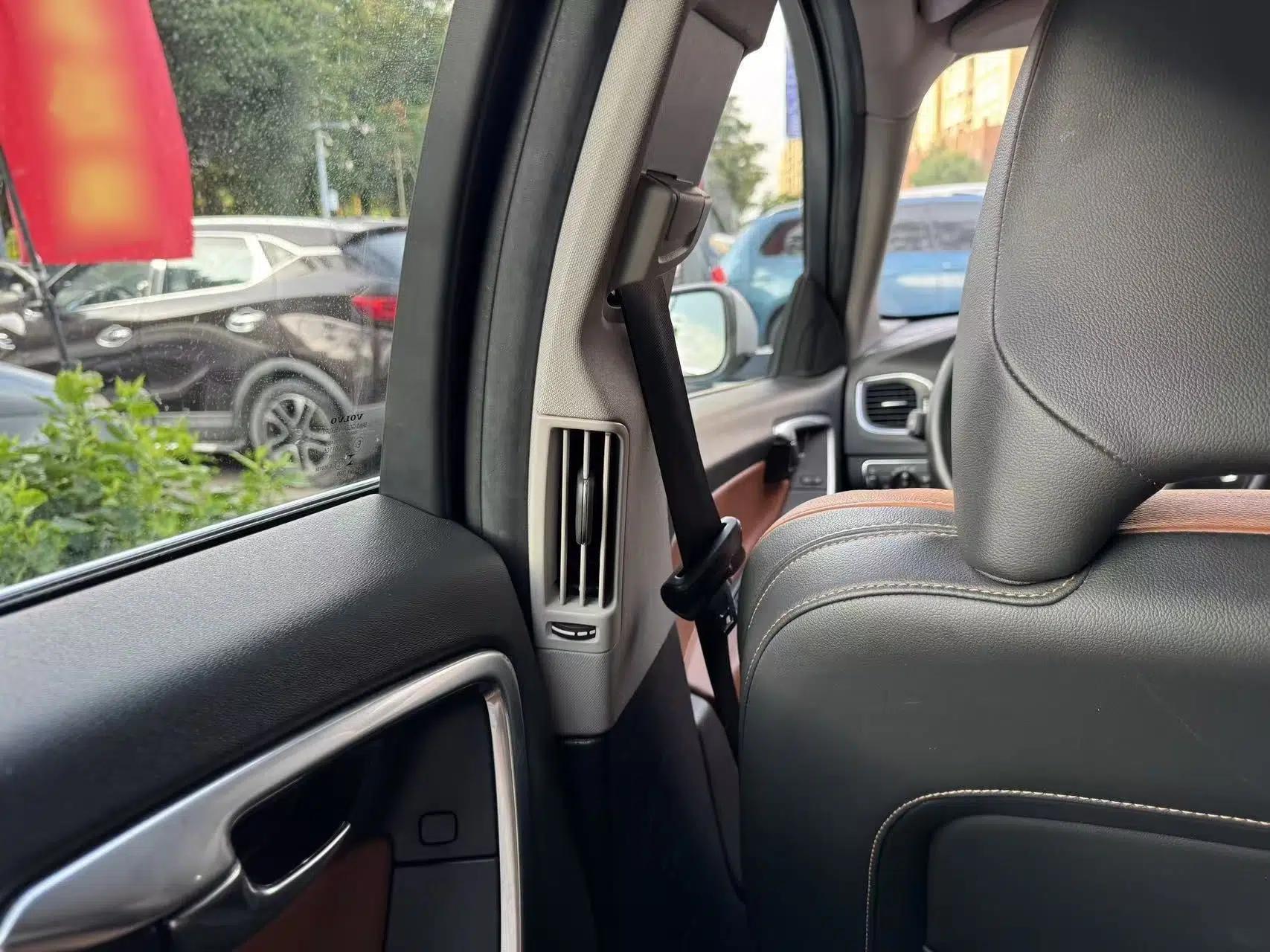 Volvo V60 2015 T5 Zhiya Edition — миниатюра 22