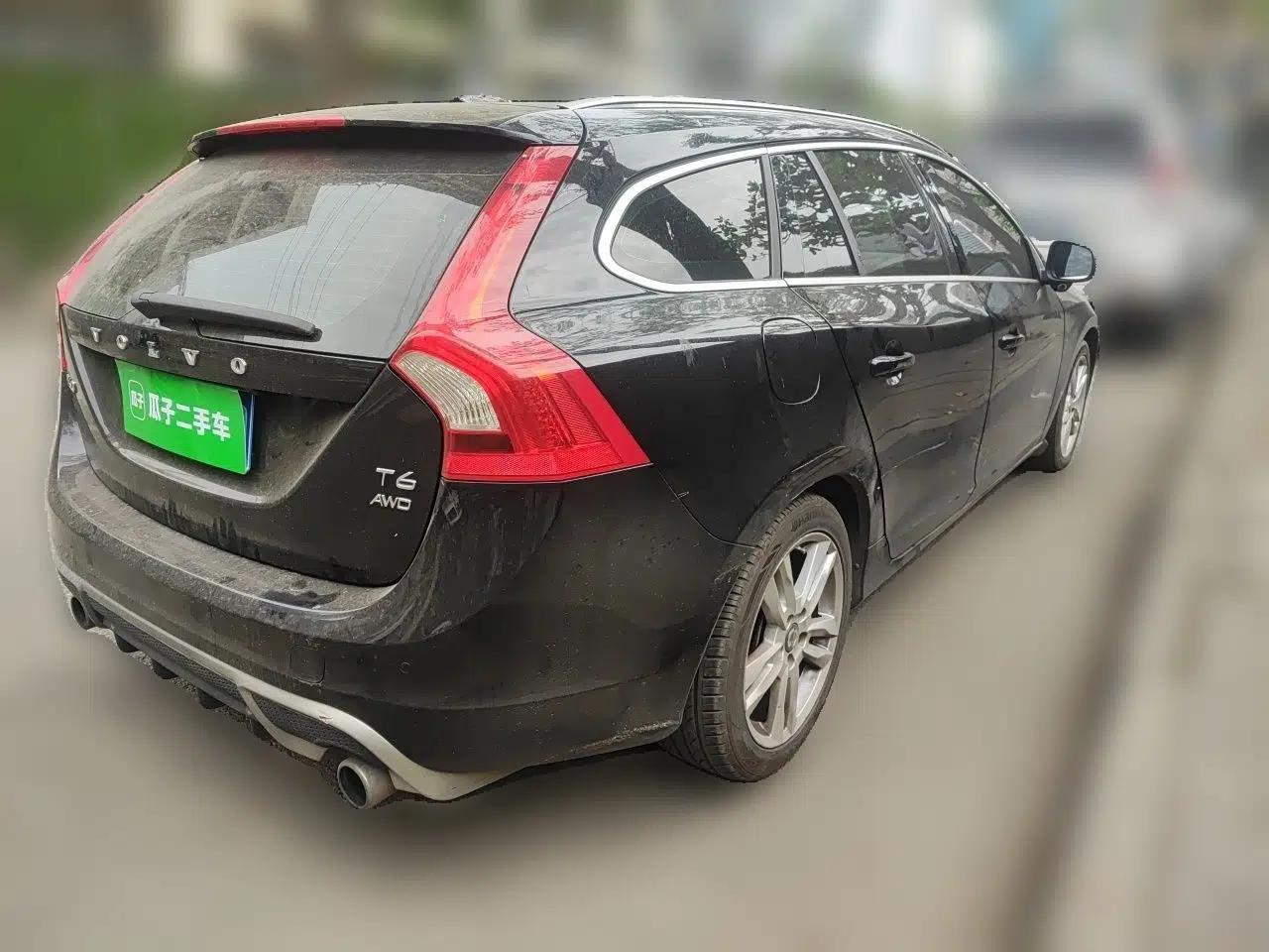 Volvo V60 2012 T6 AWD Personalized Sport Edition — миниатюра 6