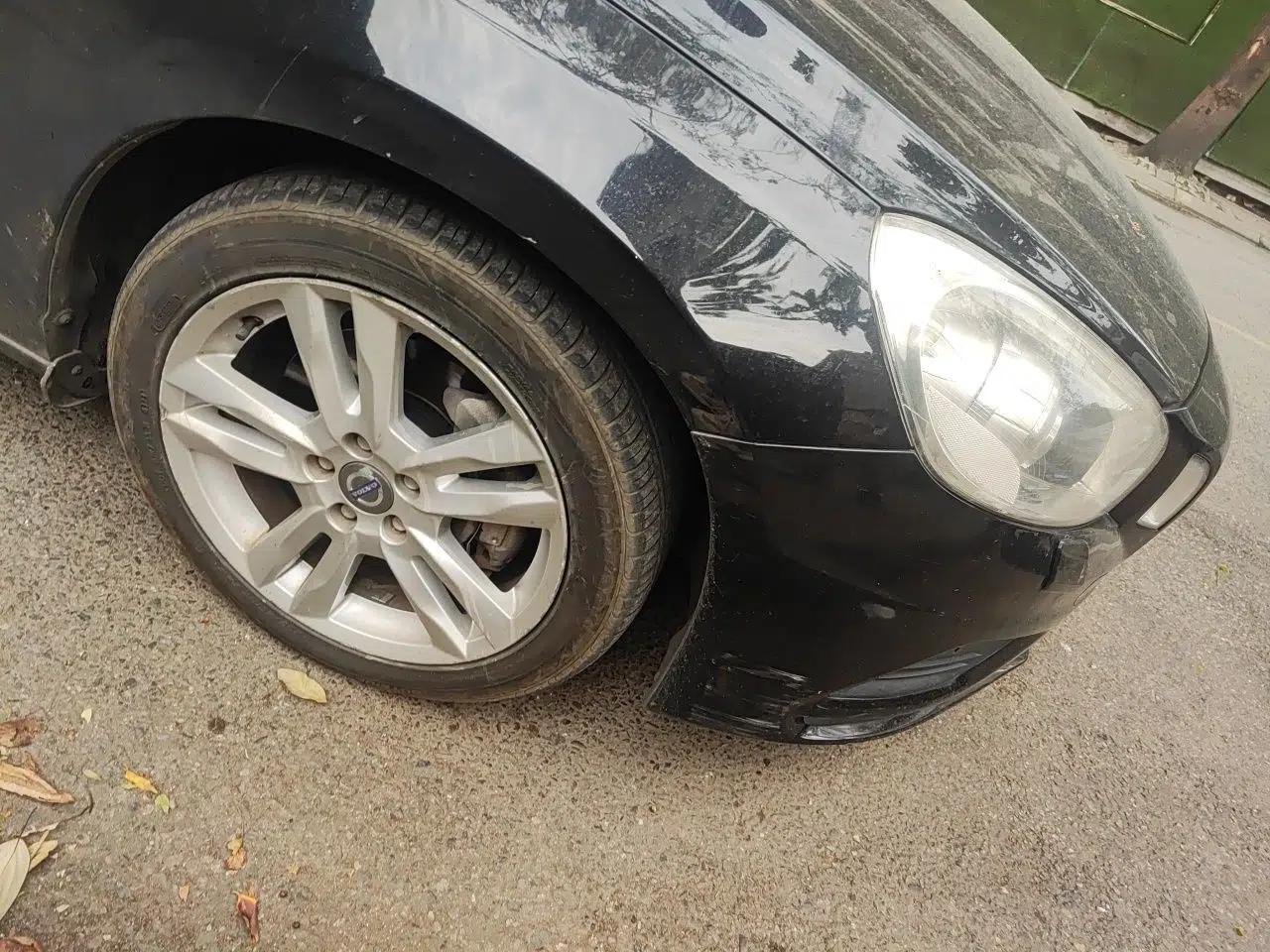 Volvo V60 2012 T6 AWD Personalized Sport Edition — миниатюра 8