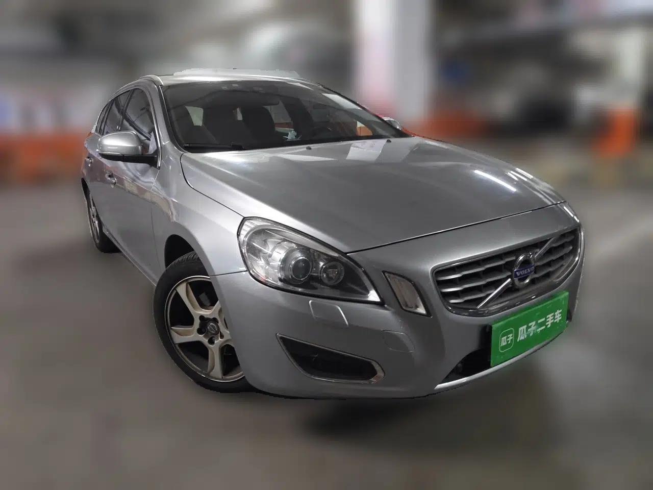 Volvo V60 2013 T5 Zhiya Edition — миниатюра 3