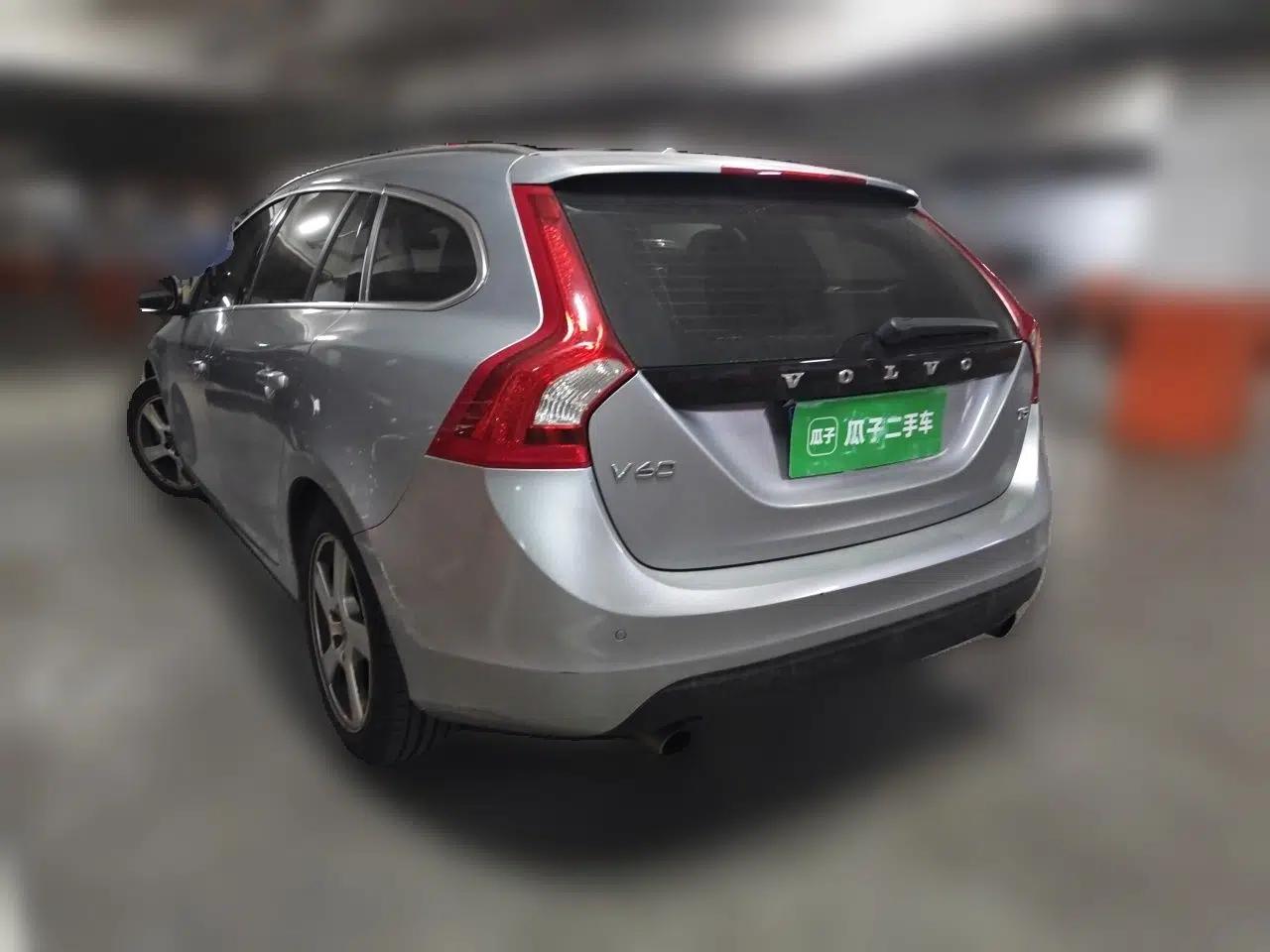 Volvo V60 2013 T5 Zhiya Edition — миниатюра 4